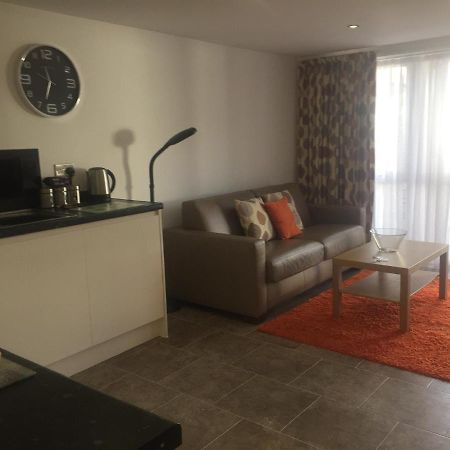 Cloverlea Cottages ブリストル エクステリア 写真