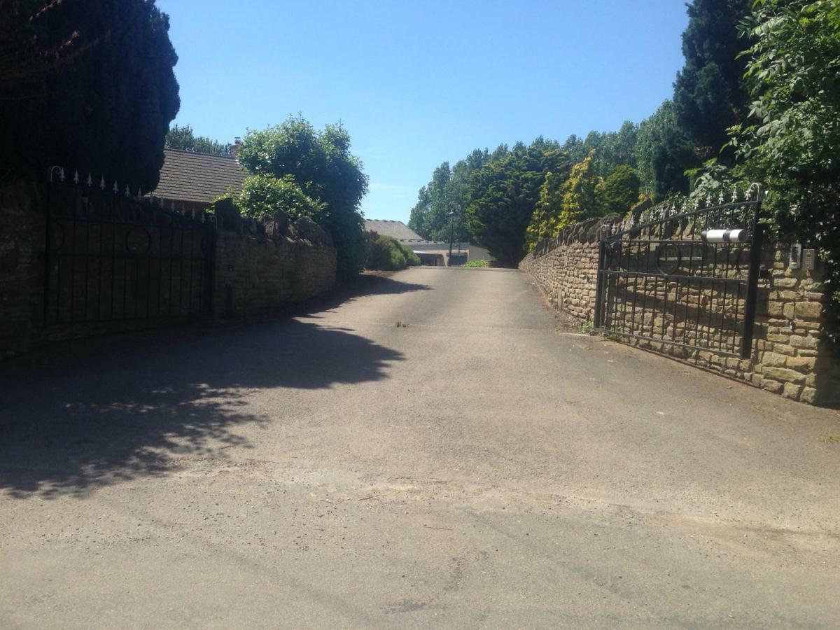 Cloverlea Cottages ブリストル エクステリア 写真